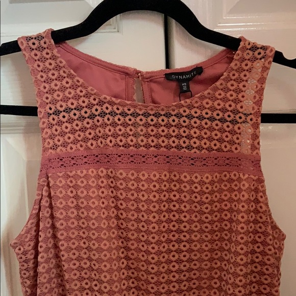 2/$25 Bnwt Dynamite Eyelet Peplum Tank - Picture 3 of 5